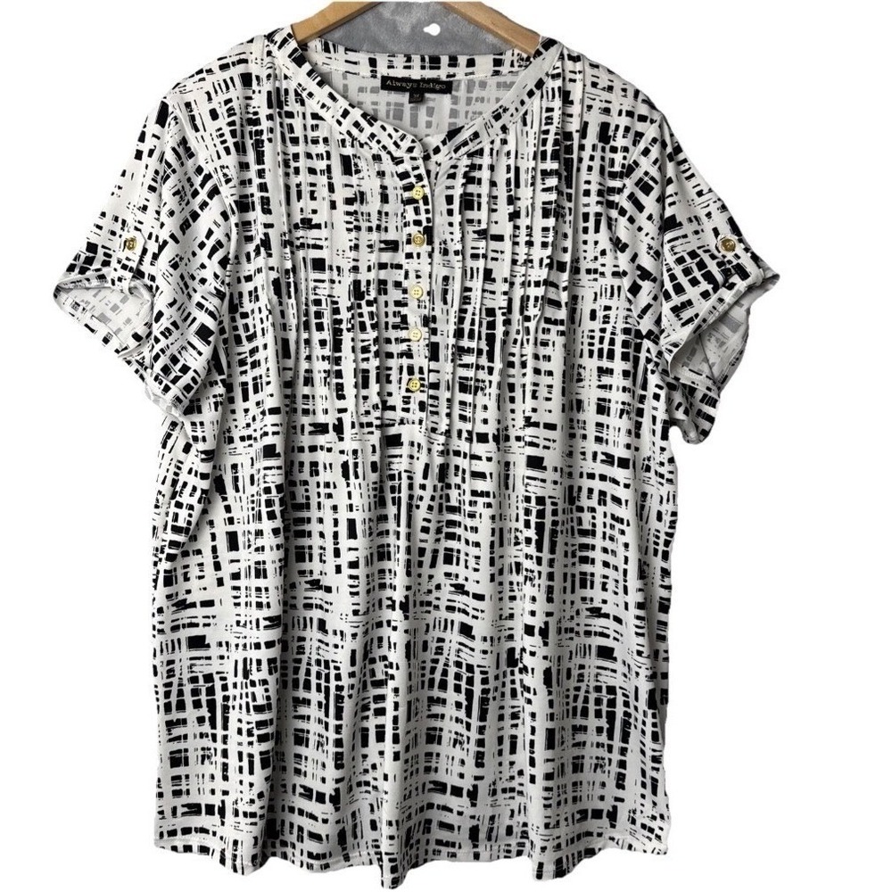 Always Indigo Blouse Women 3X Black White Abstract Pleated Button Detail Top